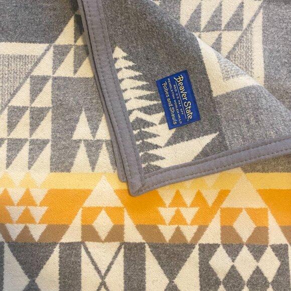Pendleton Beaver State Wool Blanket – 64” x 80” – Made in USA - Picture 4 of 5